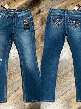 NWT Seven7 Limited Edition Premium Denim Distressed Jeans W/ Embroidered Pockets